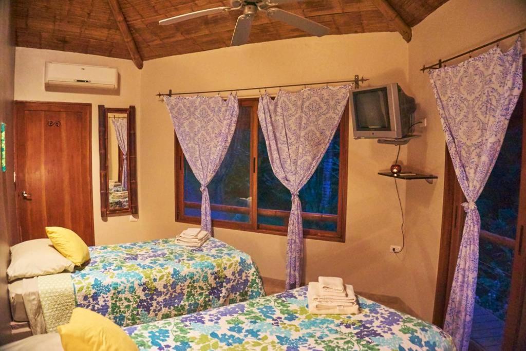 Bed and Breakfast Manoas à Uvita Extérieur photo
