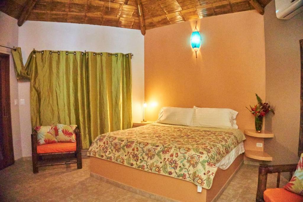 Bed and Breakfast Manoas à Uvita Extérieur photo