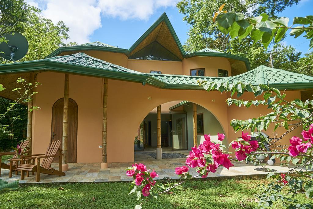 Bed and Breakfast Manoas à Uvita Extérieur photo